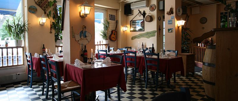 File:Den Græske Restaurant Kreta.jpg